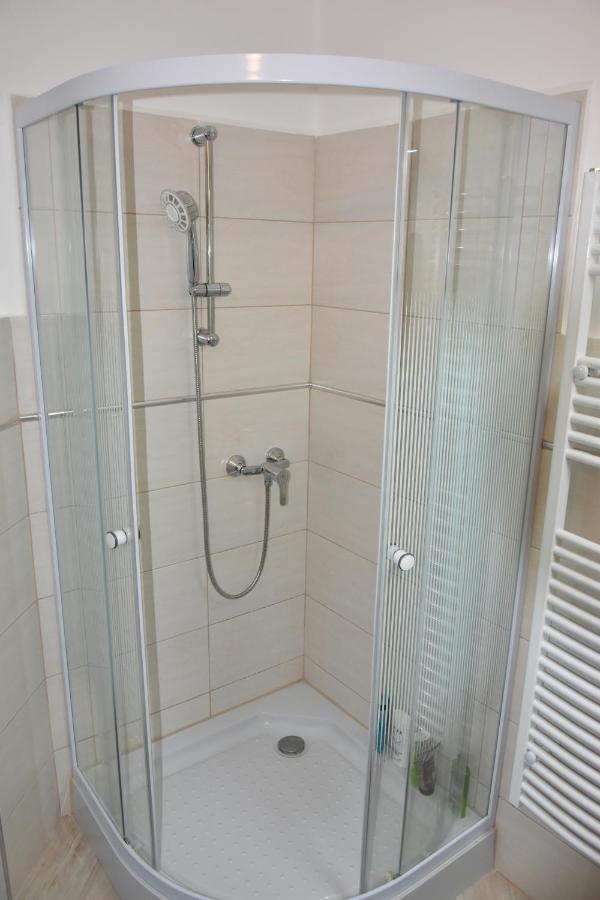 Csevi Apartmanhaz Mezőkövesd Екстериор снимка